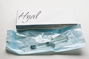 filler dlya korrekcii srednih morshchin i bioarmirovaniya hyalstyle regular medium 1 ml 1 shpric hyalstyle avstriya