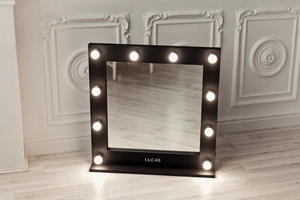 zerkalo dlya vizazhista 75h75 sm chernoe 1 sht lucas cosmetics rossiya