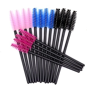 shchetochka dlya resnic cvet multi 50 sht upk cc lashes rossiya